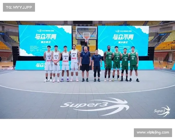 篮球赛事精彩回顾：谁将书写赛季新篇章？